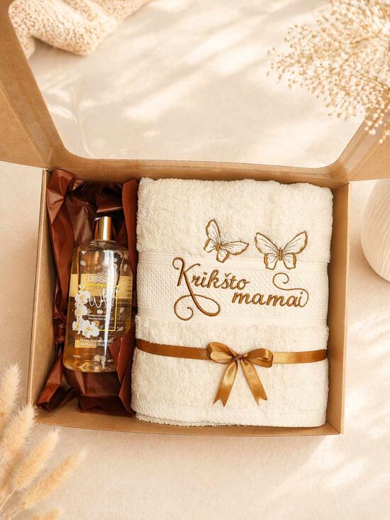 Dovanų rinkinys: personalizuotas rankšluostis (140×70) ir dušo želė (Vanilė)