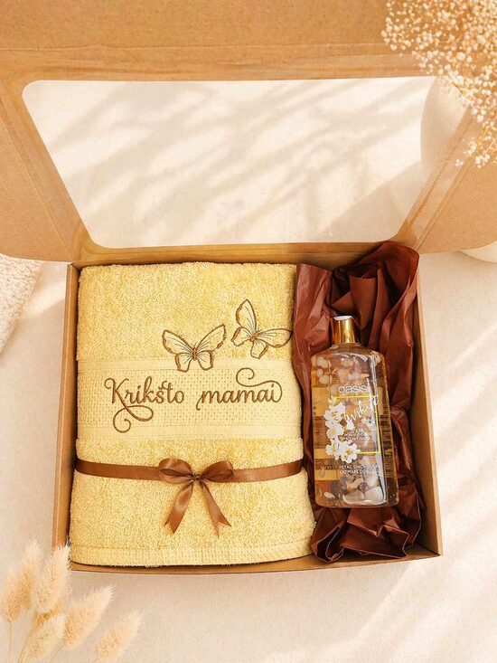 Dovanų rinkinys: personalizuotas rankšluostis (140×70) ir dušo želė (Gelsvas)