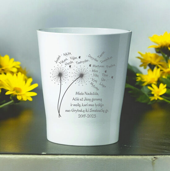 Apvalus vazonas su vaikų vardais „Ačiū už Jūsų gerumą ir meilę“