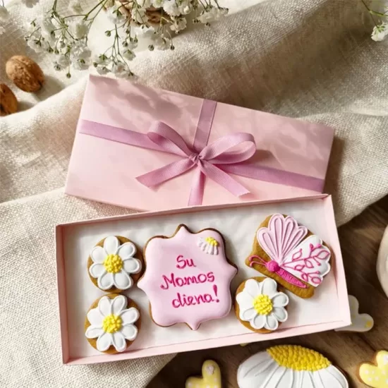 Rožinis rinkinys „Mamos diena”, 5 meduoliai dėžutėje