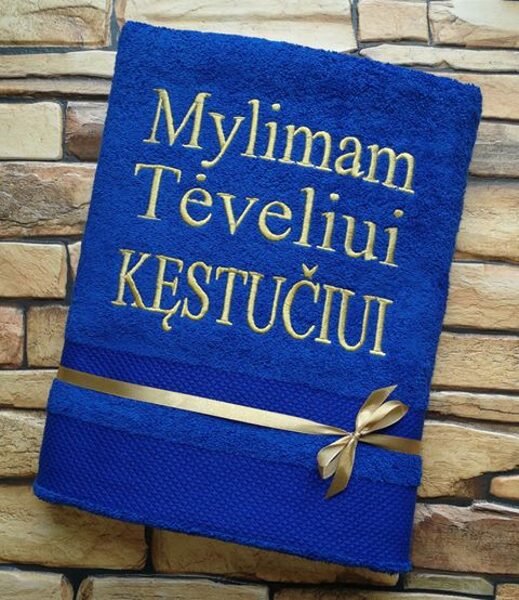 Siuvinėtas rankšluostis (Mylimam Tėveliui Kęstučiui)