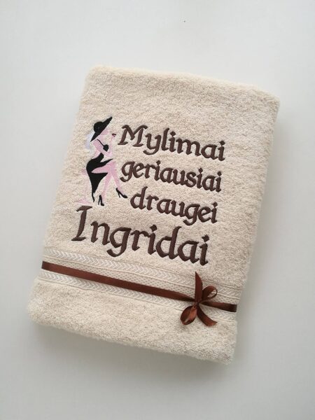 Siuvinėtas rankšluostis (Mylimai draugei)