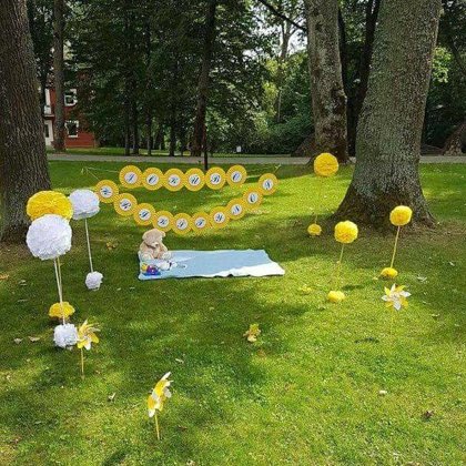 Gofruota girlianda (geltona su baltu)