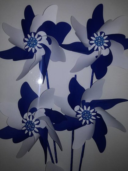 Vėjo malūnėliai (tamsiai mėlyni su baltu)