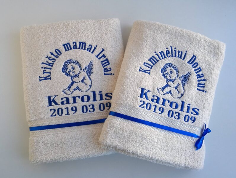 Siuvinėti rankšluosčiai (Karolis)